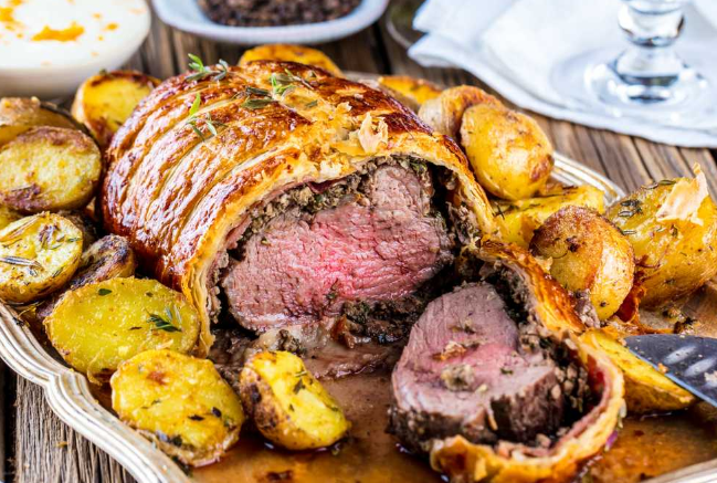 Best Side Dishes to Pair with Beef Wellington for an Elegant Meal